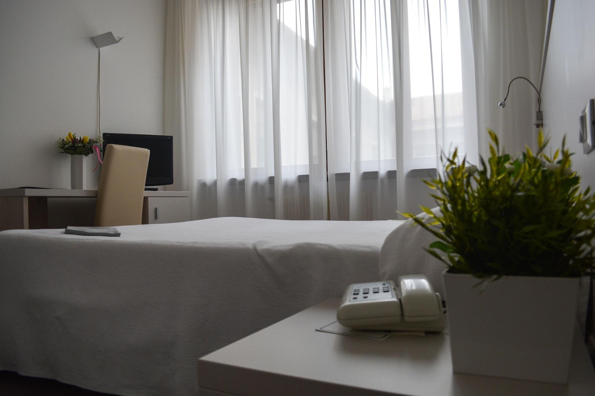 Albergo Accademia Trente Buitenkant foto