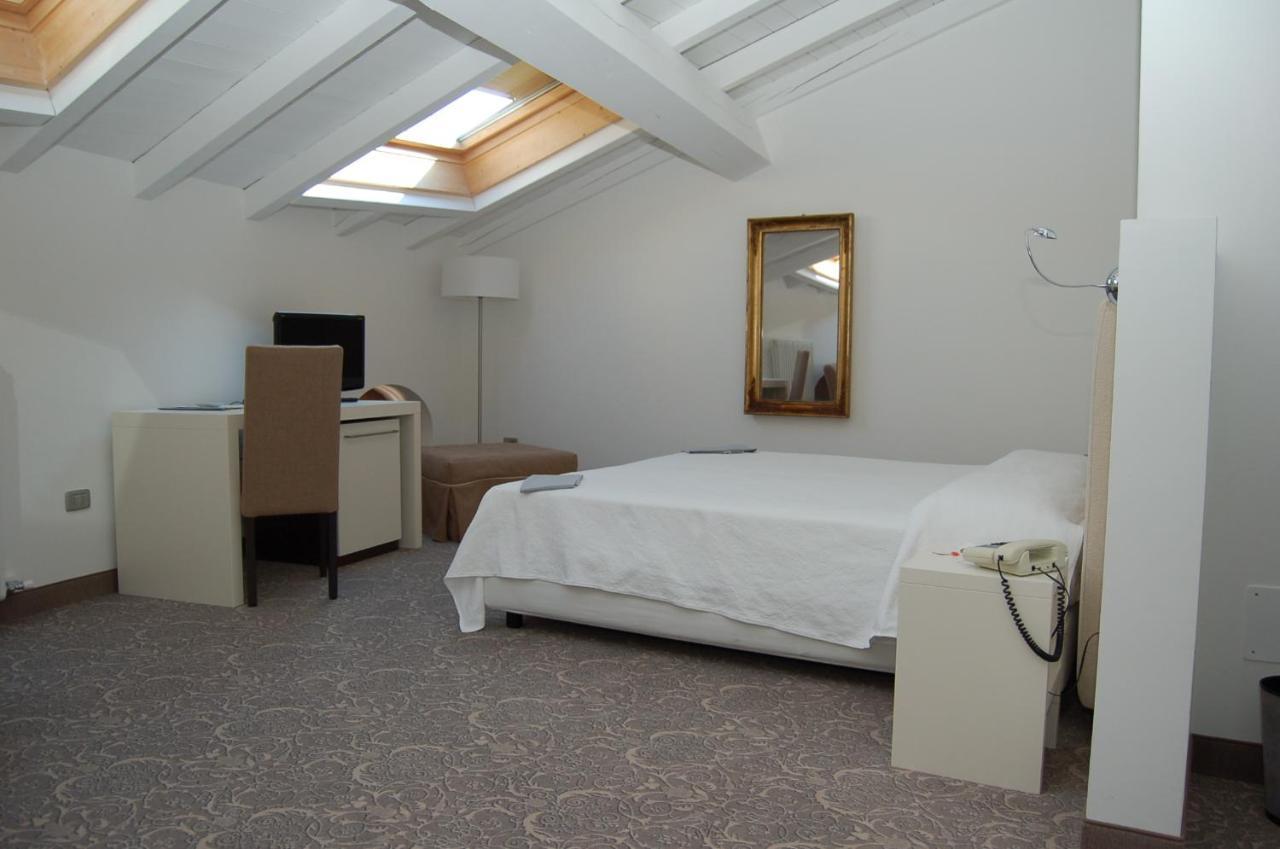 Albergo Accademia Trente Buitenkant foto