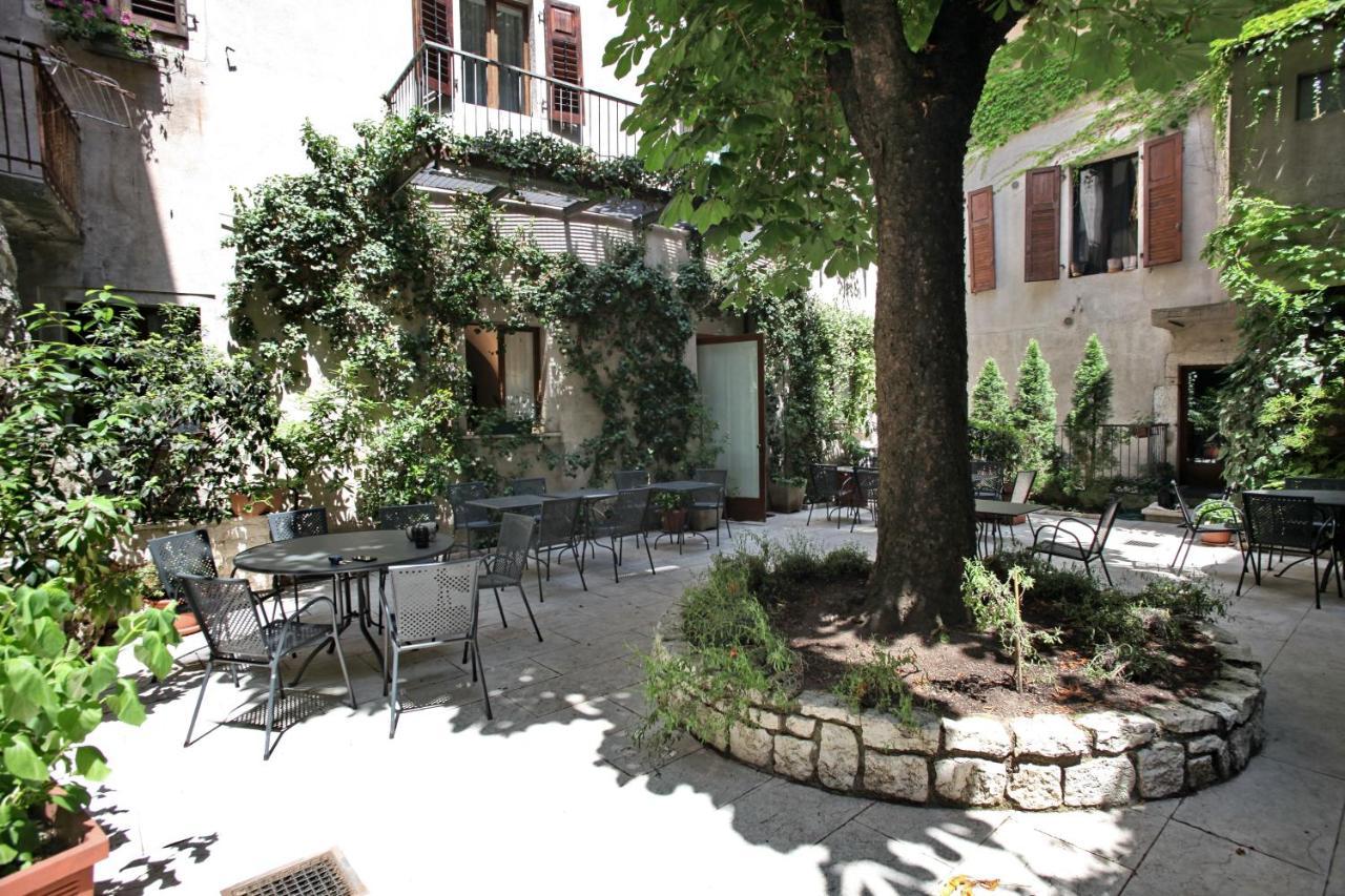 Albergo Accademia Trente Buitenkant foto